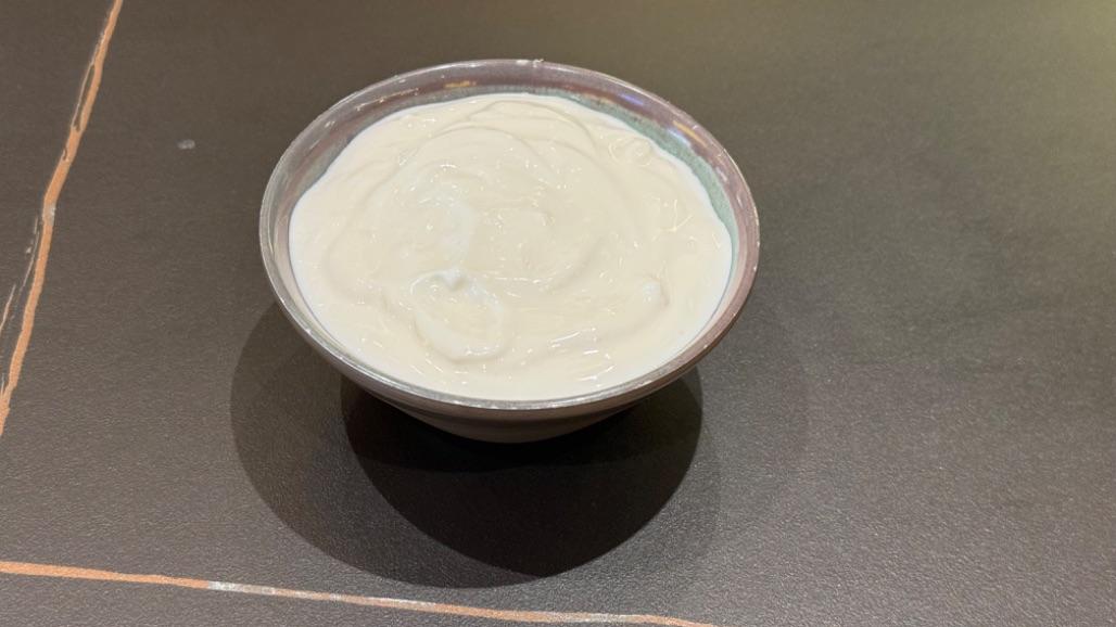 Mast Moosir (Shallot Yogurt) ماست موسیر