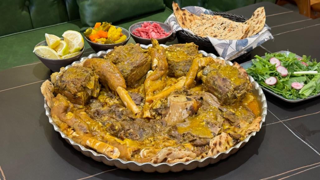 Shah Maghboll Tray سینی شاه مقبول