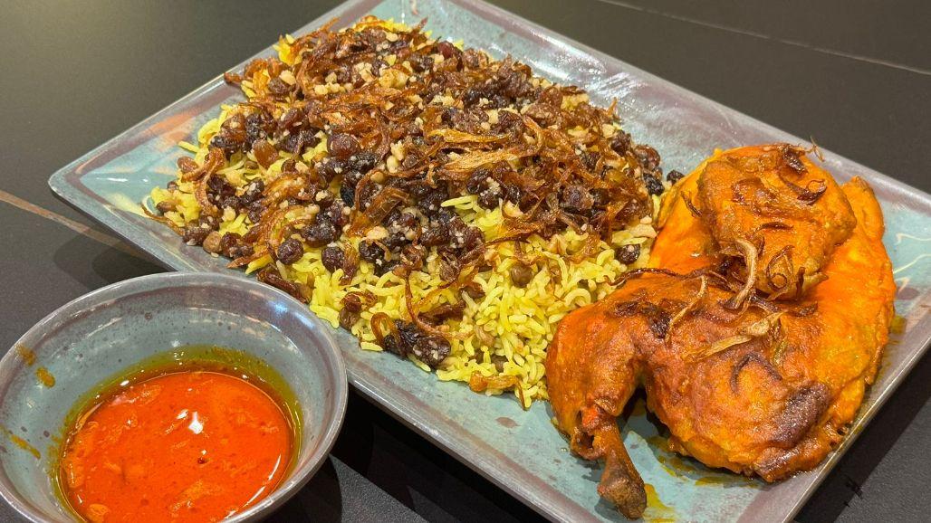 Adas Polo with chicken عدس پلو با مرغ